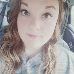 Meet your Posher, Alicia